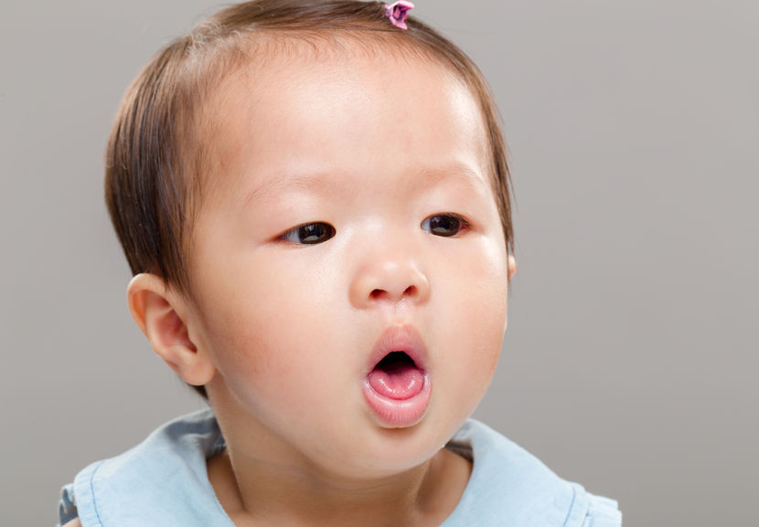 ?孩子一咳嗽就吃止咳藥？別慌，要先做這件事才對(duì)